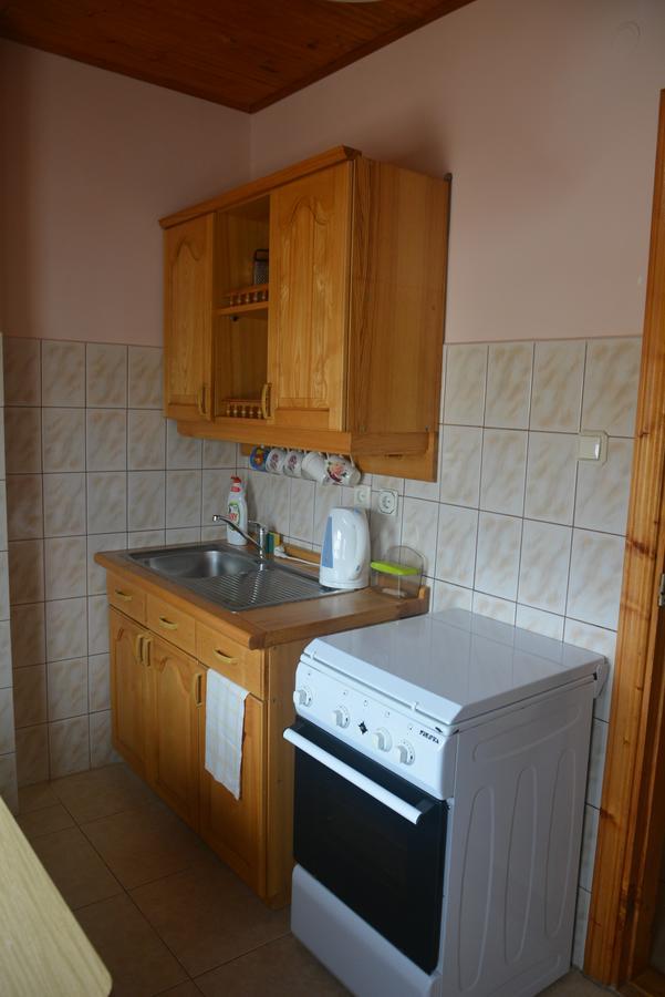 Guesthouse "Nakvyne Pas Zveja" Purvynes Street 니다 외부 사진